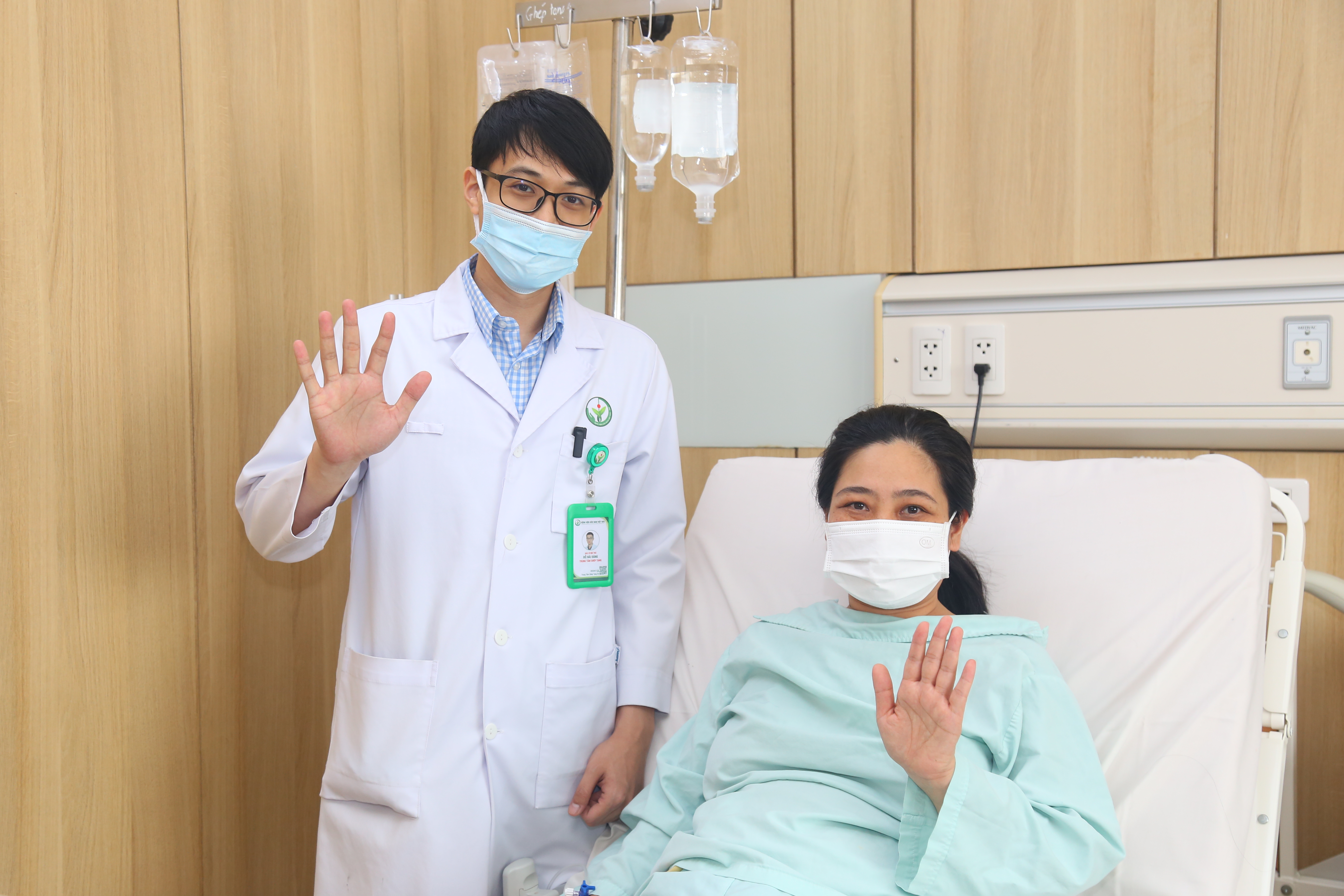 the organ transplant recipient recovered the organ transplant recipient recovered